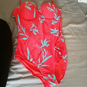 Gap one piece bathing suit